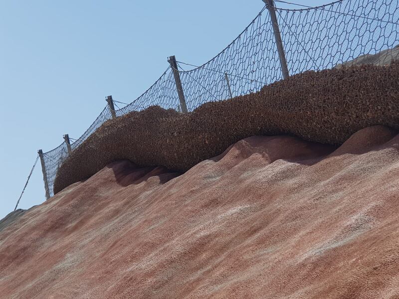 لمستخدمي شارع الجبل: إغلاق كلي لأحد مساراته