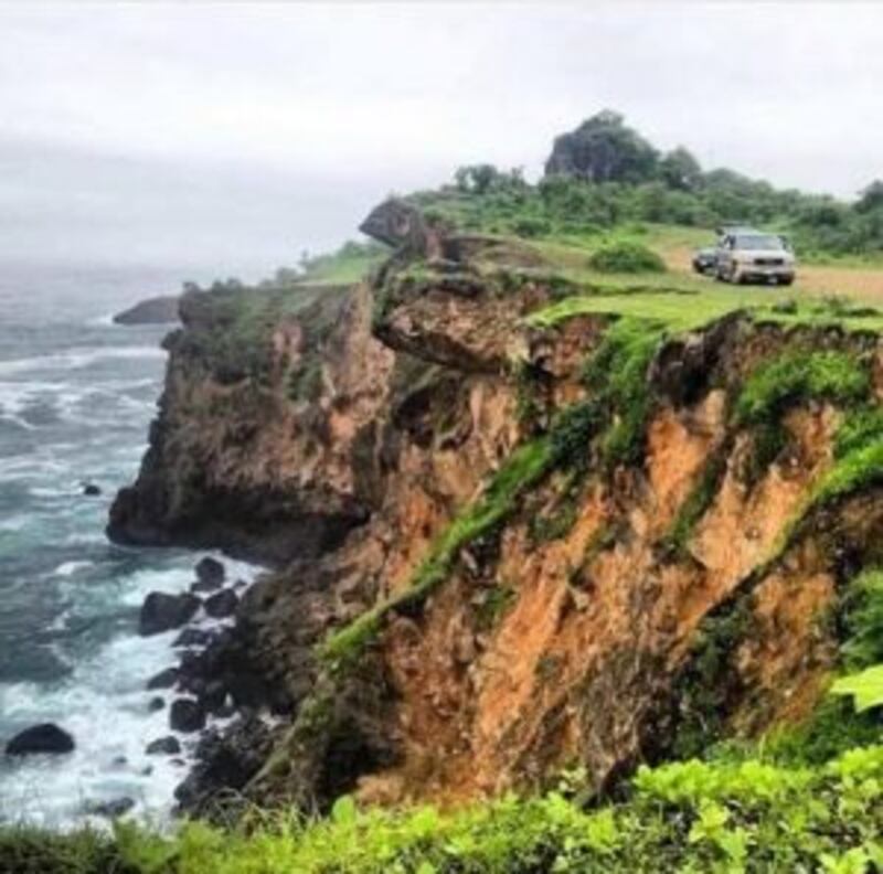 بالصور والخريطة.. شاطئ أفتلقوت: السهل والجبل والبحر