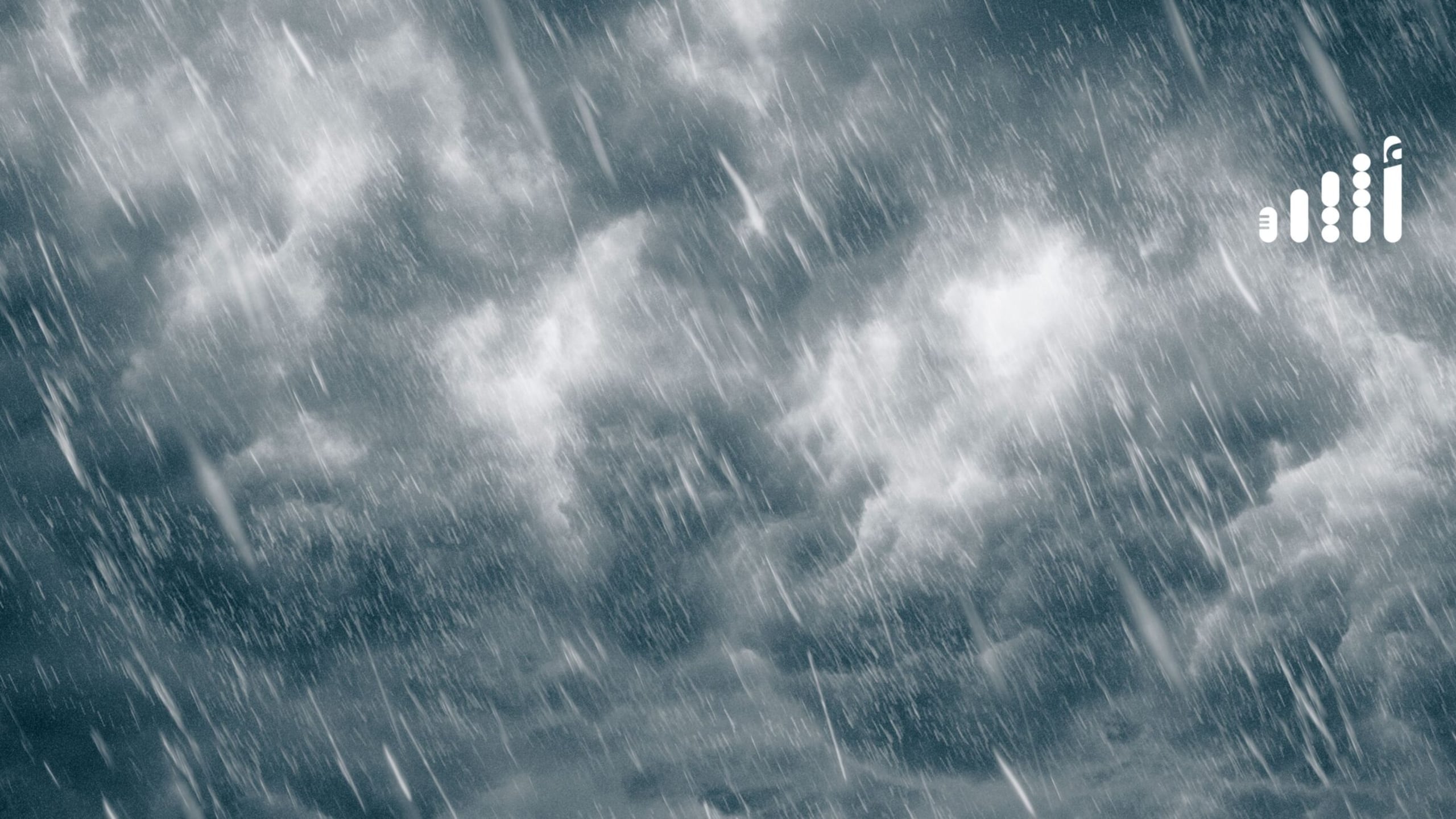 من بينها مسقط، إصدار تقرير عن الحالة الجوية في بحر العرب والمحافظات المتأثرة بها