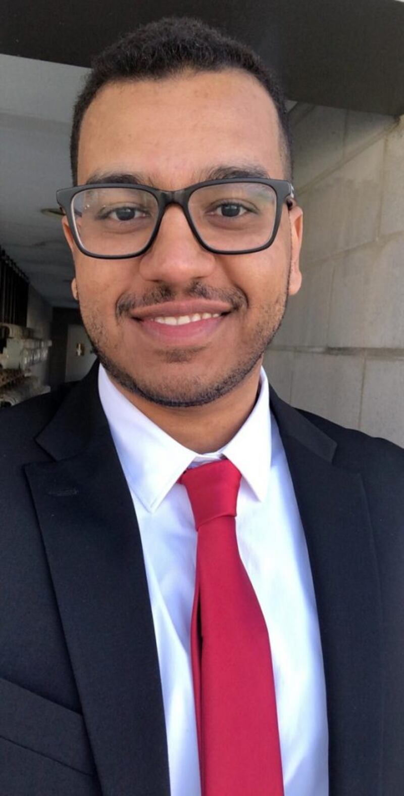 عُماني يصمم تطبيقا إلكترونيا لعمل المناوبات ويحصد الثالث في مسابقة عالمية