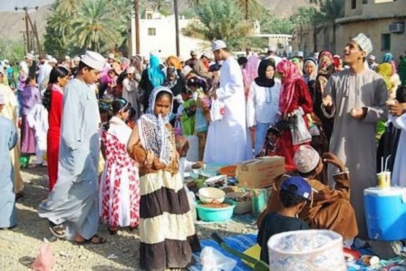 مظاهر بارزة في عيد الفطر السعيد بالسلطنة، تعرّف عليها
