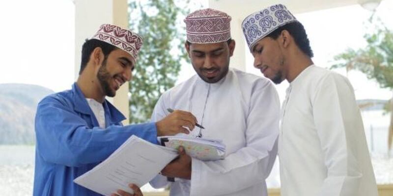 هذا هو عدد العُمانيين من 18 إلى 29 سنة؛ فهل أنت منهم؟