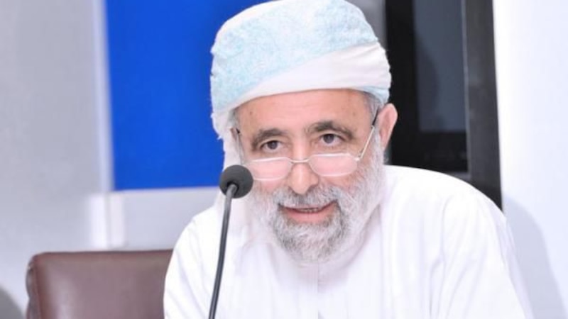 الأديب الأستاذ أحمد الفلاحي يكتب: يوم في “سمائل” لا ينسى