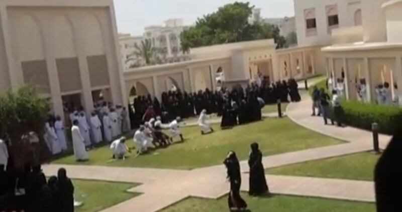 تستنكر وستتخذ إجراءات: جامعة صحار تصدر بيانا توضيحيا حول مقاطع الفيديو