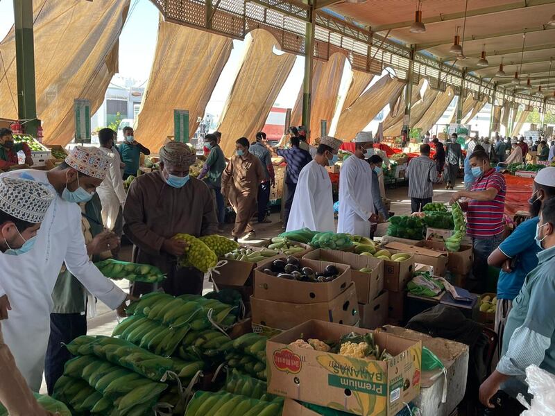 تحديد ساعات العمل في سوق الخضروات بالموالح