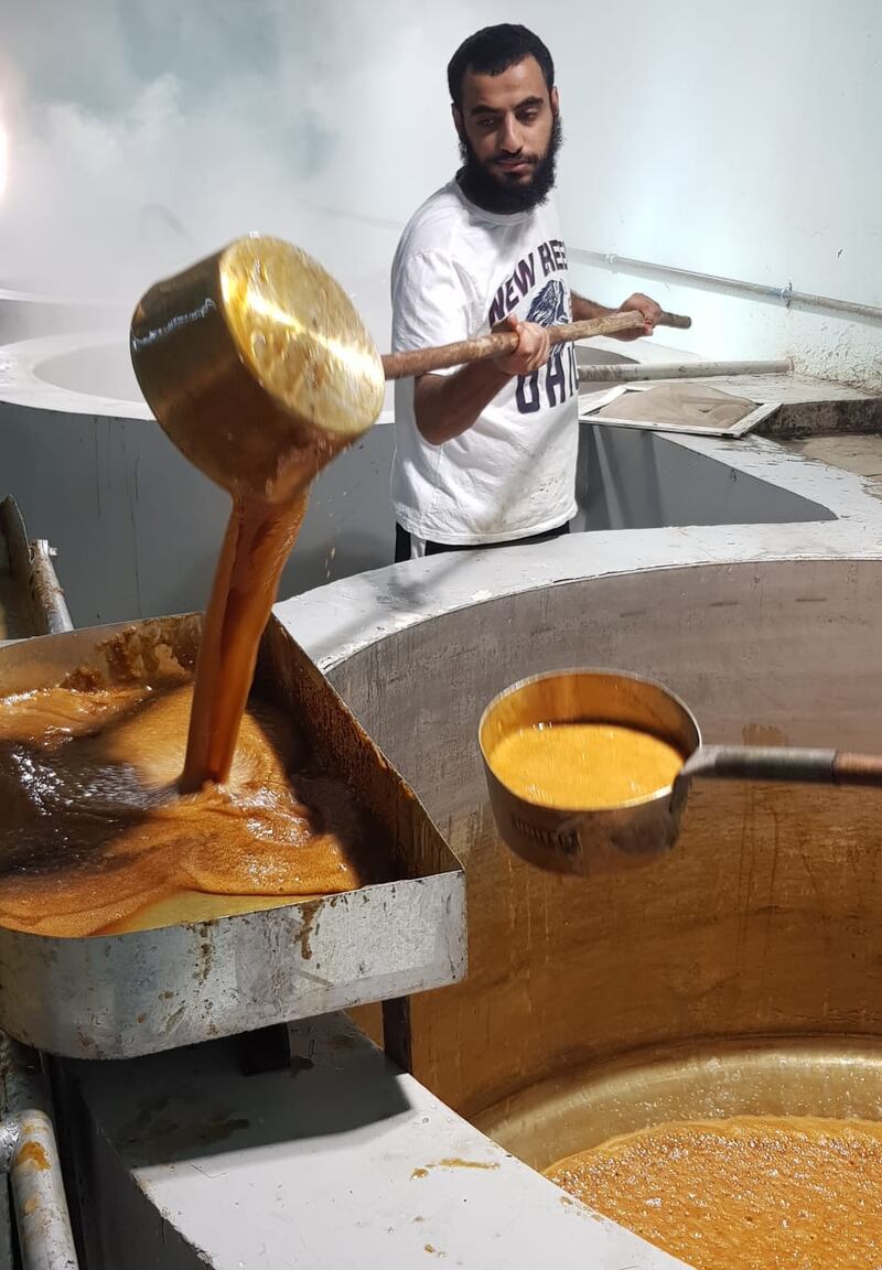 بالصور: منح تسجل 25 طنًا من إنتاج قصب السكر