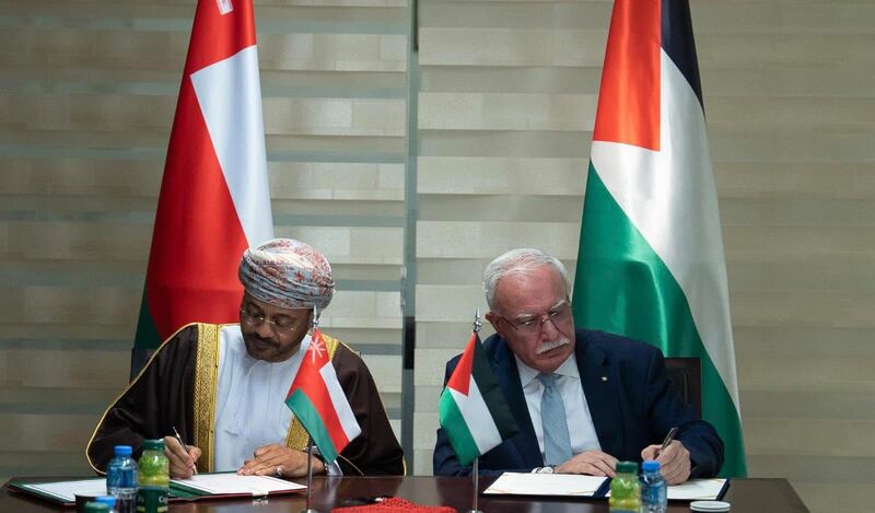 بعد إنشاء لجنة عمانية فلسطينية: مسؤول فلسطيني يصف الموقف العماني بـ “الشجاع”