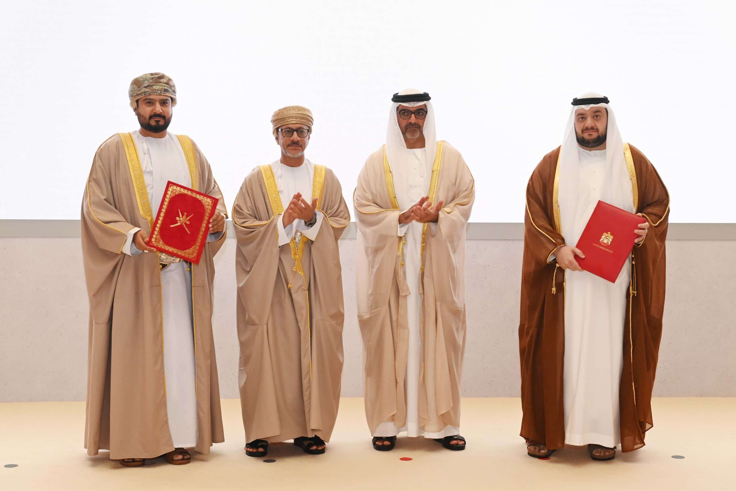 إليك تفاصيل الاتفاقيّات ومذكرات التفاهم العمانية الإماراتية الموقعة اليوم