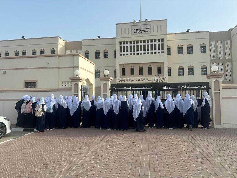 تعليمية شمال الباطنة توضح المتداول عن مدرستي الكوكبة وأم الدرداء