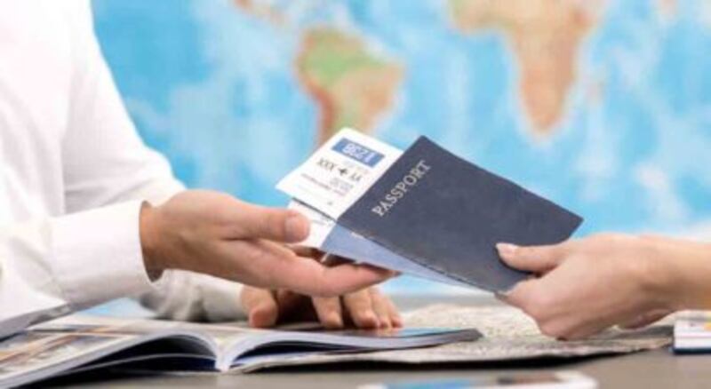 إلزام مكاتب السفر والسياحة بإصدار فاتورة شراء