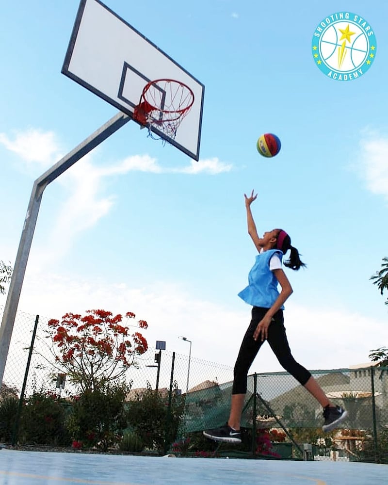 3 مواطنات يؤسسن أول أكاديمية لتعليم كرة السلة في السلطنة