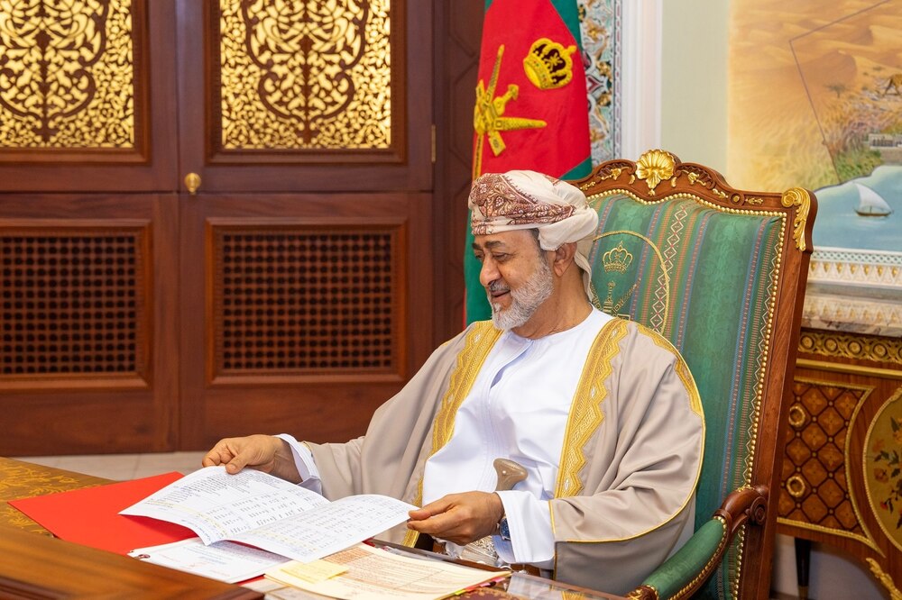 بالصور والفيديو: جلالة السلطان يترأس اجتماعًا لمجلس الوزراء