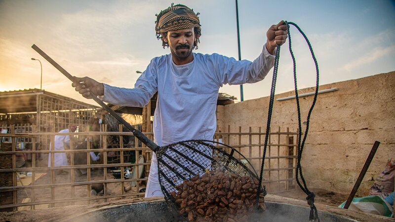 إنتاجنا من العسل والتمور يرتفع، إليك أكثر المحاصيل الزراعية إنتاجًا في سلطنة عُمان