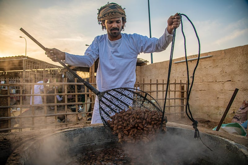 إنتاجنا من العسل والتمور يرتفع، إليك أكثر المحاصيل الزراعية إنتاجًا في سلطنة عُمان