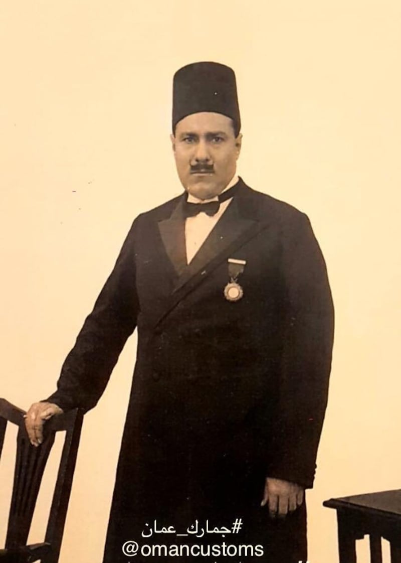 كرّمه السلطان تيمور: إسكندر حنّا أفندي أحد روّاد الجمارك العمانية