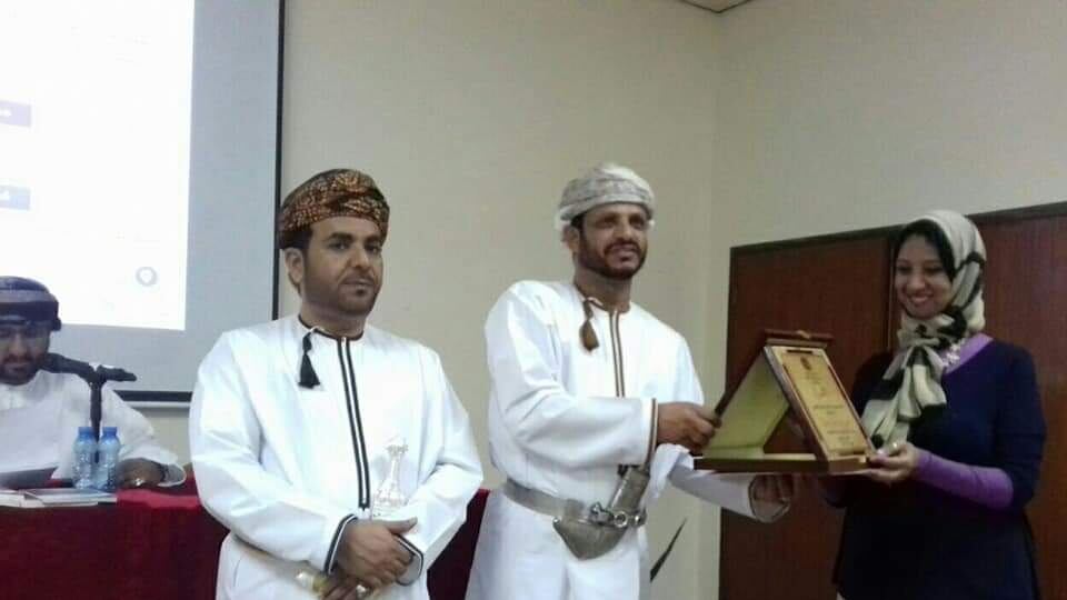 حوار مع مثقفة مصرية لازمها في بيتها الكثير من العادات العمانية