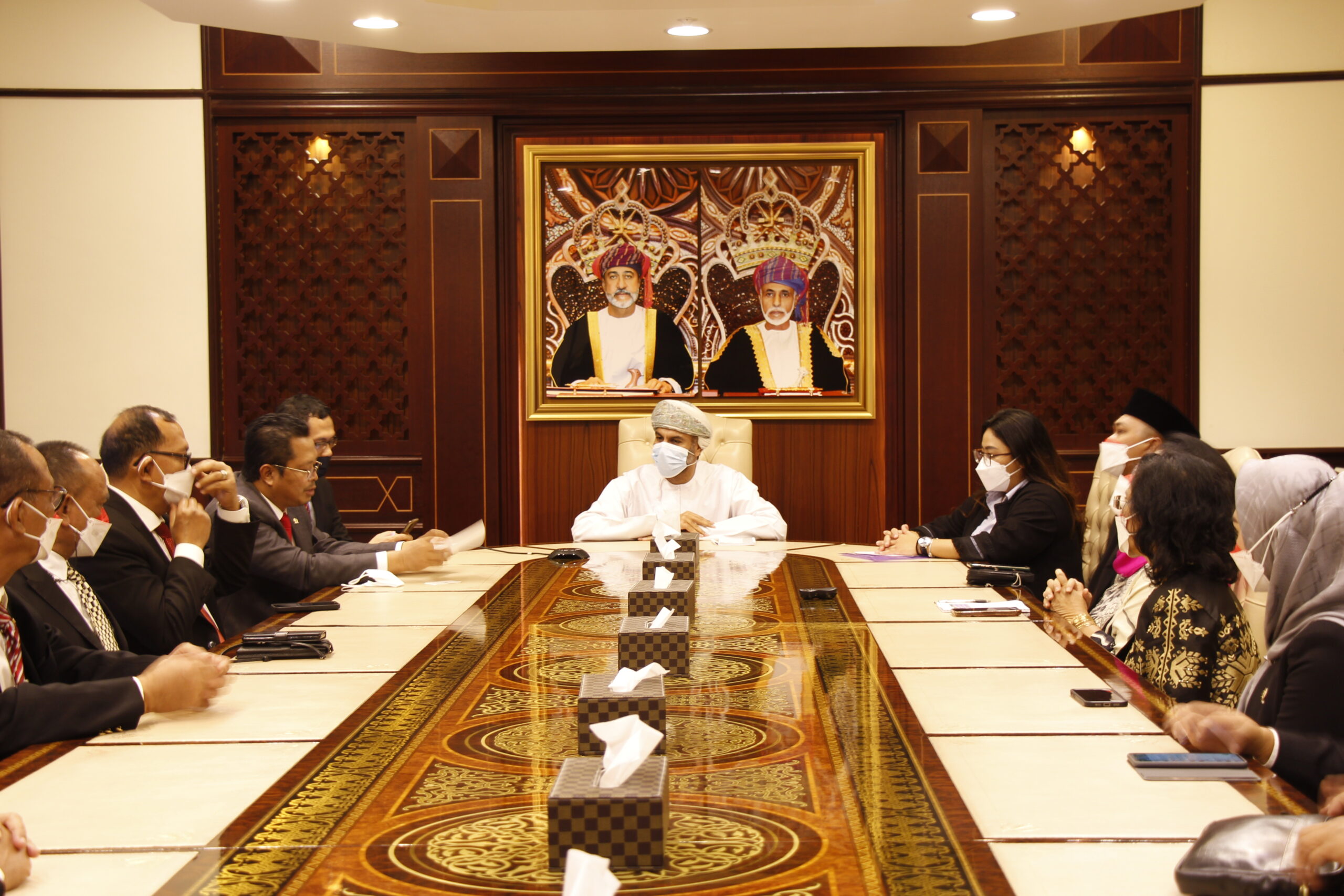 استعراض تعزيز التعاون في قطاع الاتصالات وتقنية المعلومات مع أندونيسيا