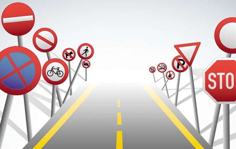 منها تضمين مخاطر “التفحيط”: دراسة حول الثقافة المرورية في المناهج الدراسية تكشف نتائج عدة