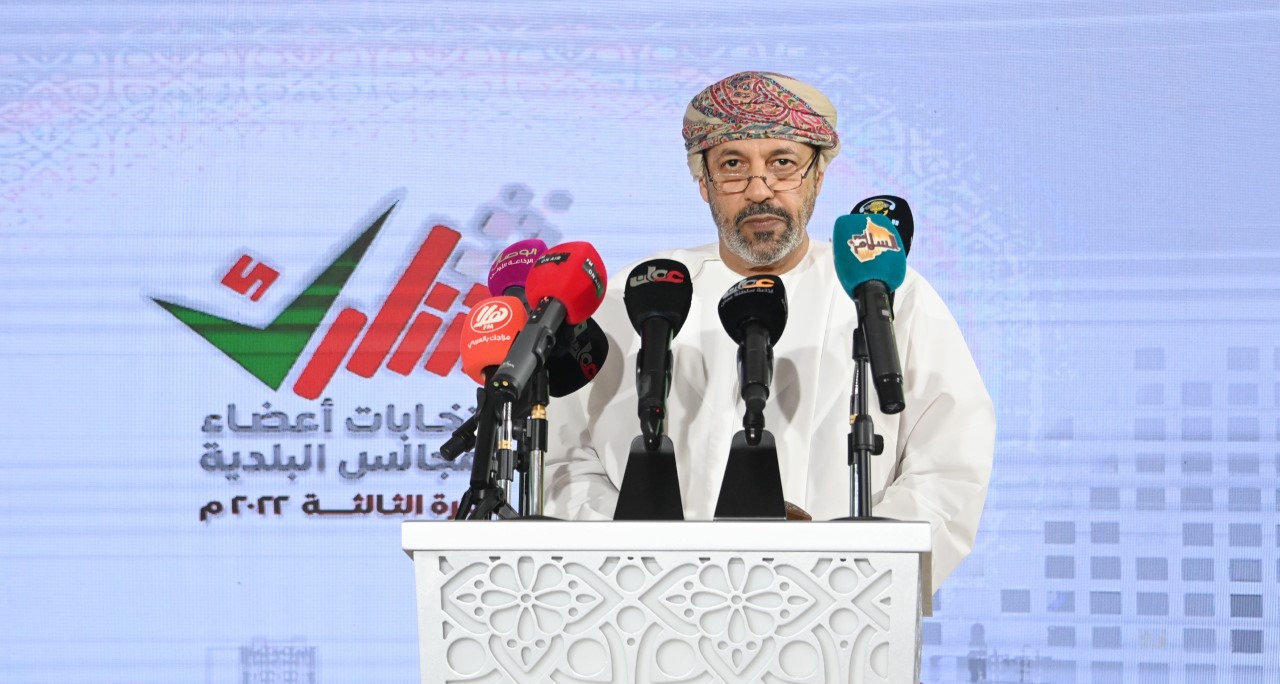 وزير الداخلية: اهتمام سامٍ بتفعيل دور المجالس البلدية