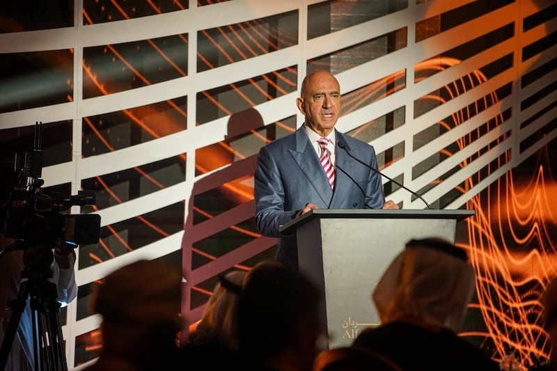 بالصور: مجموعة الفردان تفتتح علامة فاخرة في قلب مسقط