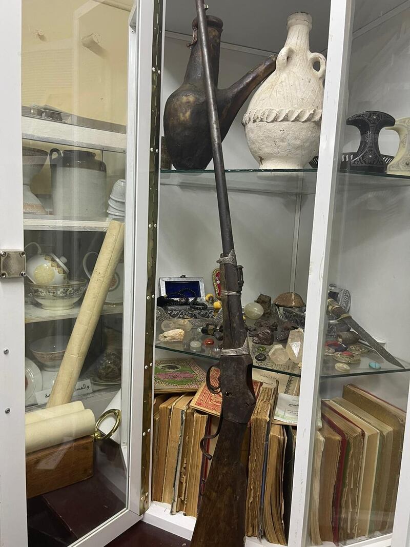 عمره أكثر من 80 عام، ويضم أكثر من ألف قطعة أثرية؛ ماذا تعرف عن “متحف الربان” في صور؟