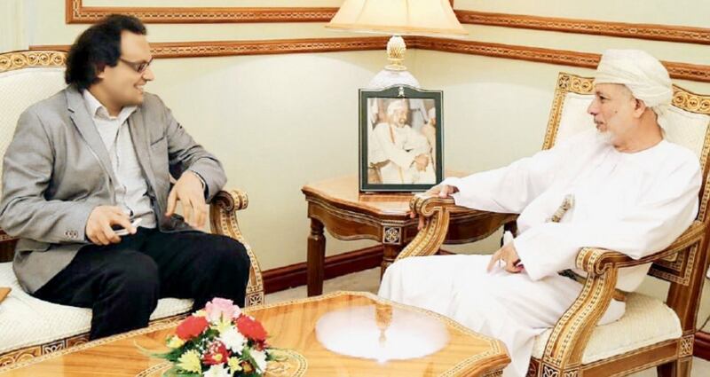 ماذا قال يوسف بن علوي لصحيفة عكاظ السعودية؟