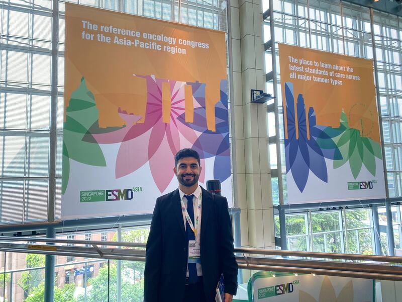 طالب عُماني يتحدث عن فوز فريقه بأفضل ملصق علمي في مؤتمر دولي