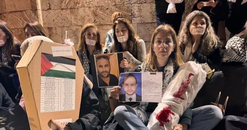 شاعر آخر يُزّف إلى فلسطين