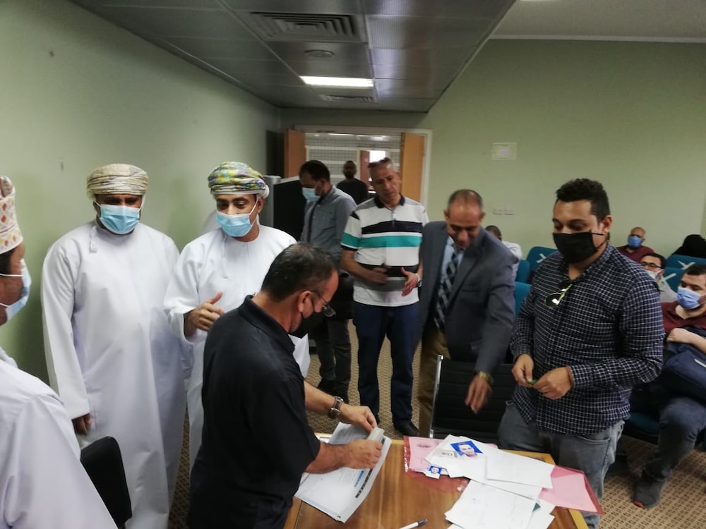 سفيرنا في مصر لـ “أثير”: لا تأثير للعنصر البشري على التعاقدات مع المعلمين المصريين