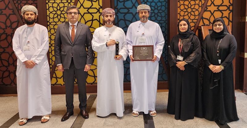 تتويج ميثاق بجائزة العلامة التجارية المصرفية الإسلامية الرائدة في السلطنة