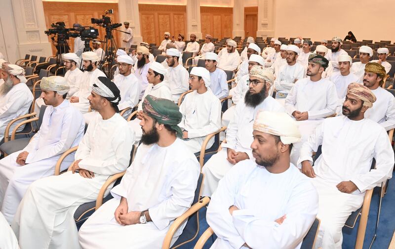 أُعلنت أسماؤهم اليوم: ماذا تقول للفائزين بمسابقة السلطان قابوس لحفظ القرآن الكريم؟