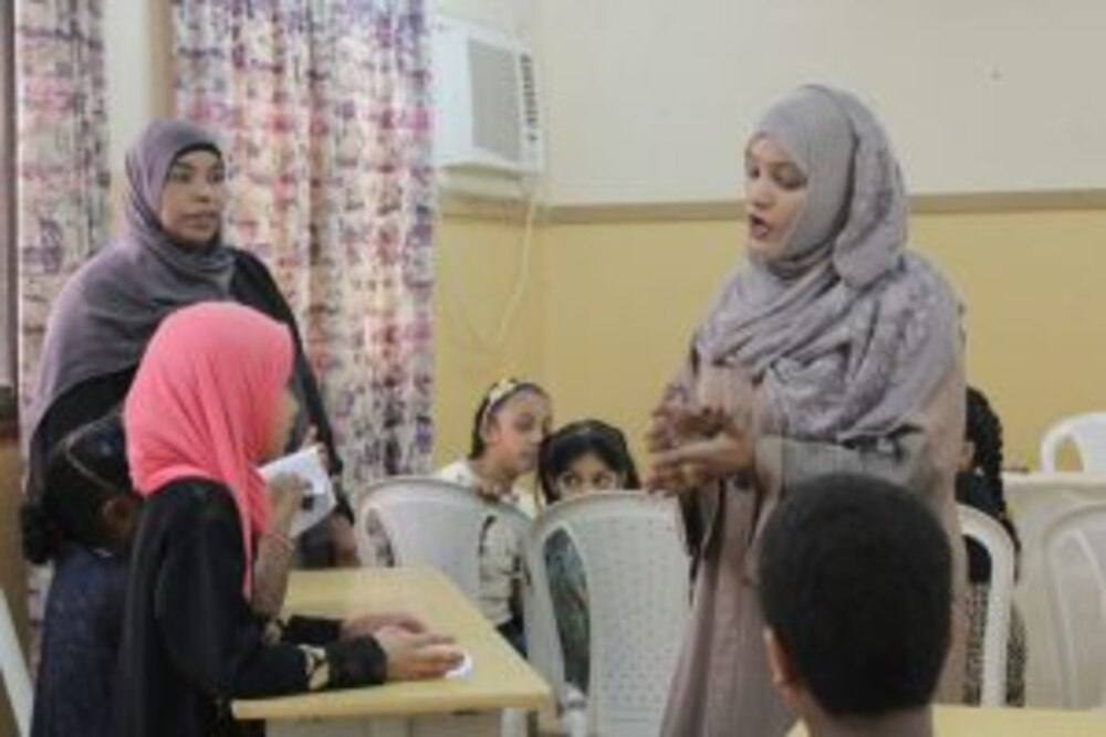 تعليم الأطفال ثقافة الاستهلاك في الحمراء