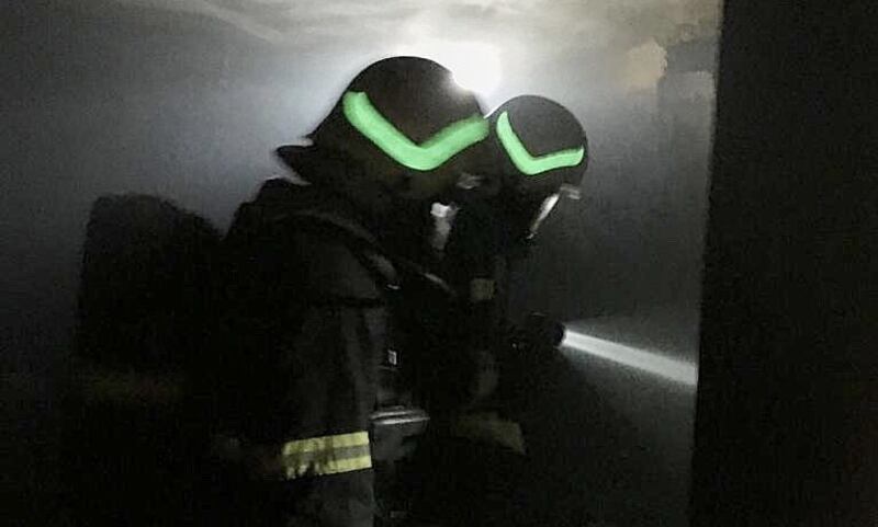 حريق منزل في لوى وإصابة مواطنة