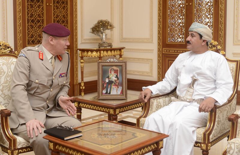 “المجالات العسكرية” محور لقاءين للنعماني والبوسعيدي بمسؤول بريطاني