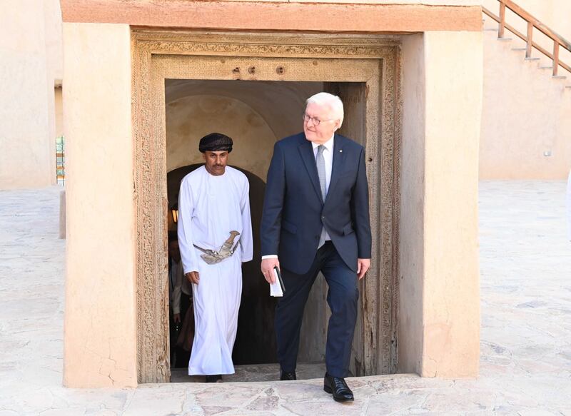 بعد زيارته قلعة نزوى: الرئيس الألماني يعرب عن سعادته لمعرفة ملامح من التاريخ العماني