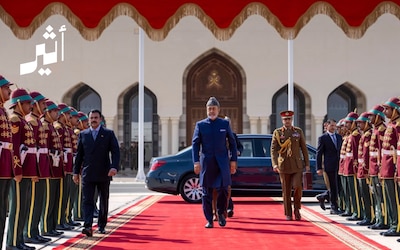 بالصور: جلالة السلطان يغادر إلى بريطانيا؛ ما الذي يجمع البلدين منذ أكثر من قرنين؟