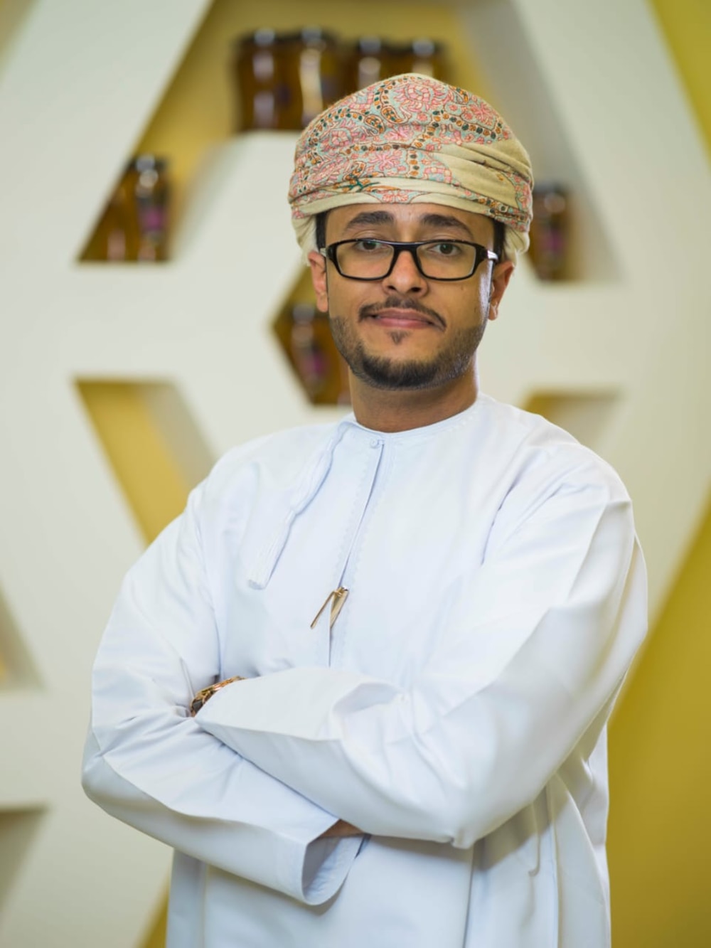 ما الذي ميّز العسل العماني ليحقق مراكز عالمية في المسابقات الدولية؟