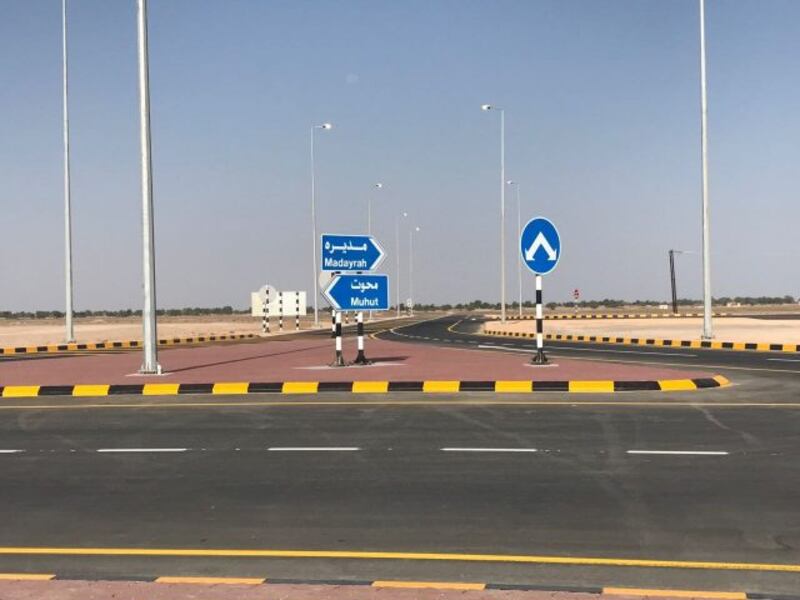 طوله 181 كيلومتر.. افتتاح طريق  سناو – محوت – الدقم