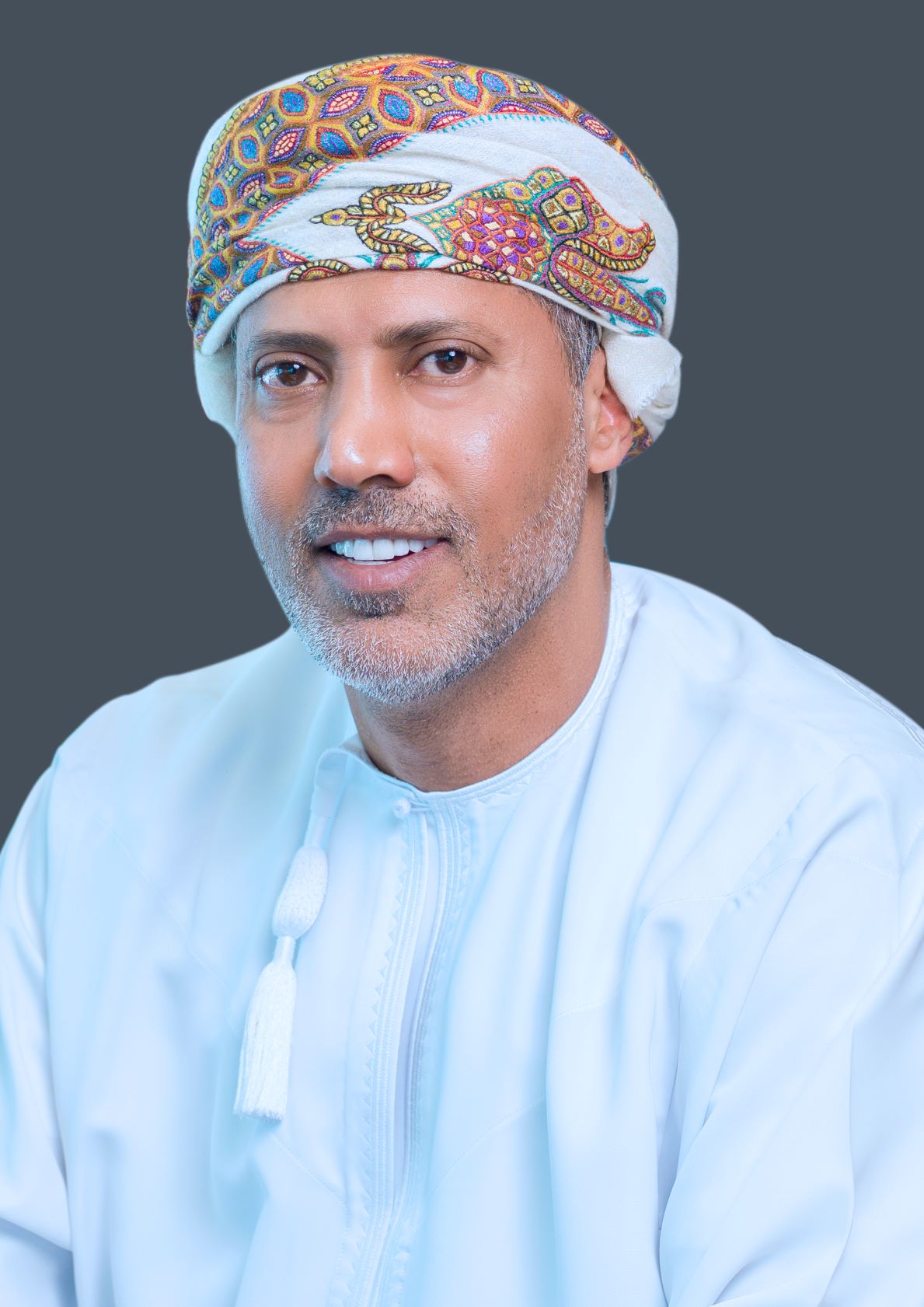 لتمكين الكفاءات العمانية: اعتماد هيكل تنظيمي جديد في بنك مسقط