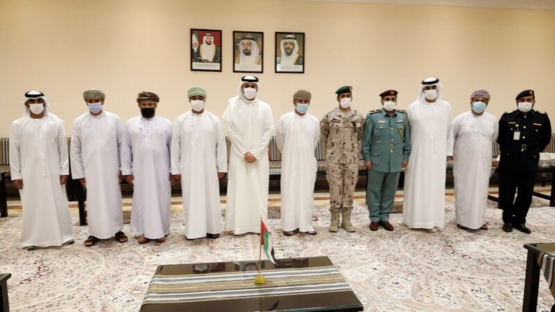 مناقشة تسهيل التنقل بين سلطنة عمان والإمارات