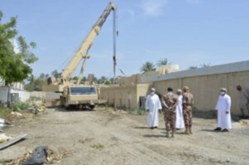 الخدمات الهندسية بوزارة الدفاع تواصل الدعم والإسناد في شمال الباطنة