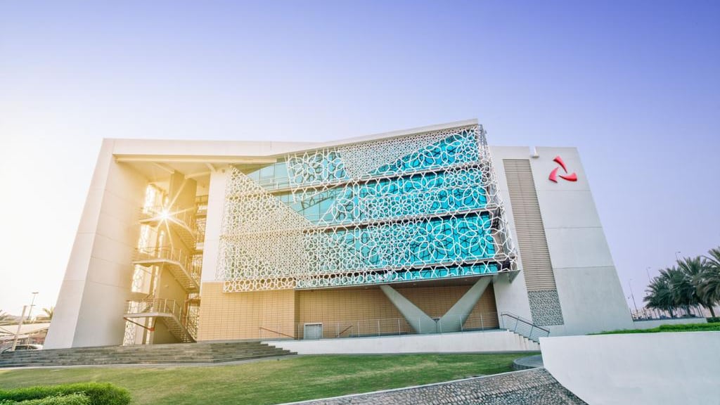 بـ 100 مليون دولار: بنك مسقط سينفذ برنامجًا للاستثمار في التقنية المالية