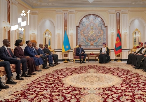 ما أبرز المجالات التي بحثتها جلسة مباحثات جلالة السلطان والرئيس الراوندي؟