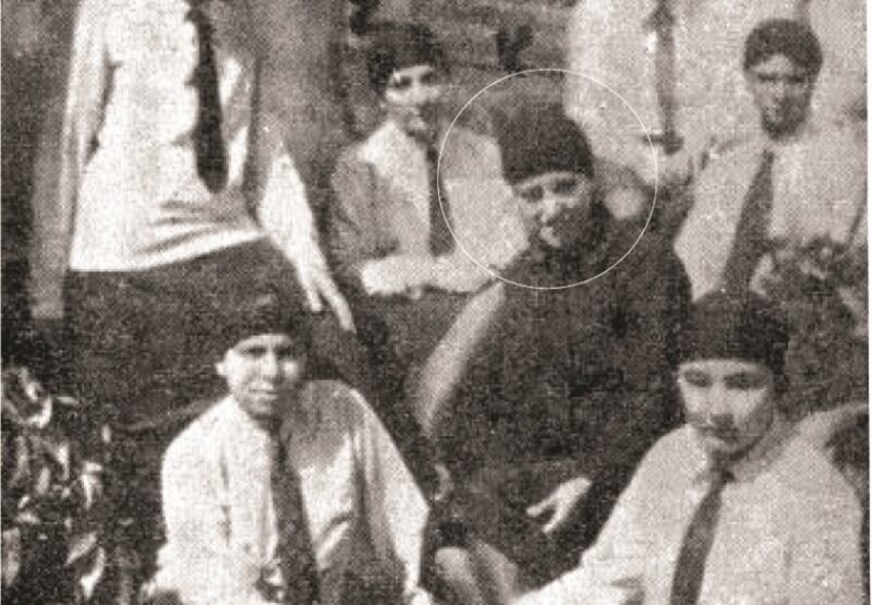 ‏سلسلة قامات مضيئة: ماذا تعرف عن أول امرأة عُمانية تحصل على الدكتوراه؟