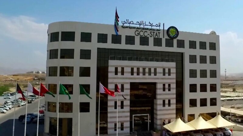 169 ذكرًا مقابل 100 أنثى في دول الخليج
