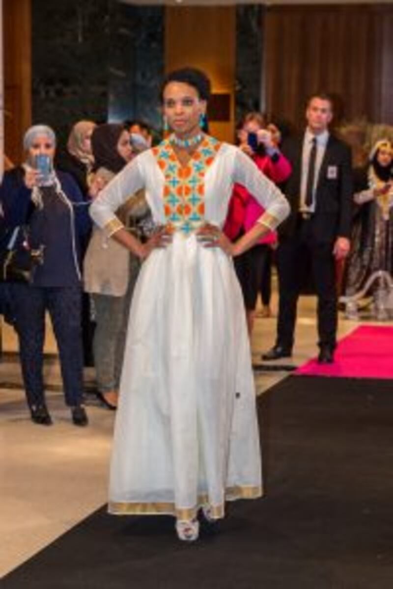 المصممة رقية الحارثية توضح مسيرتها ومشروعها #سعف