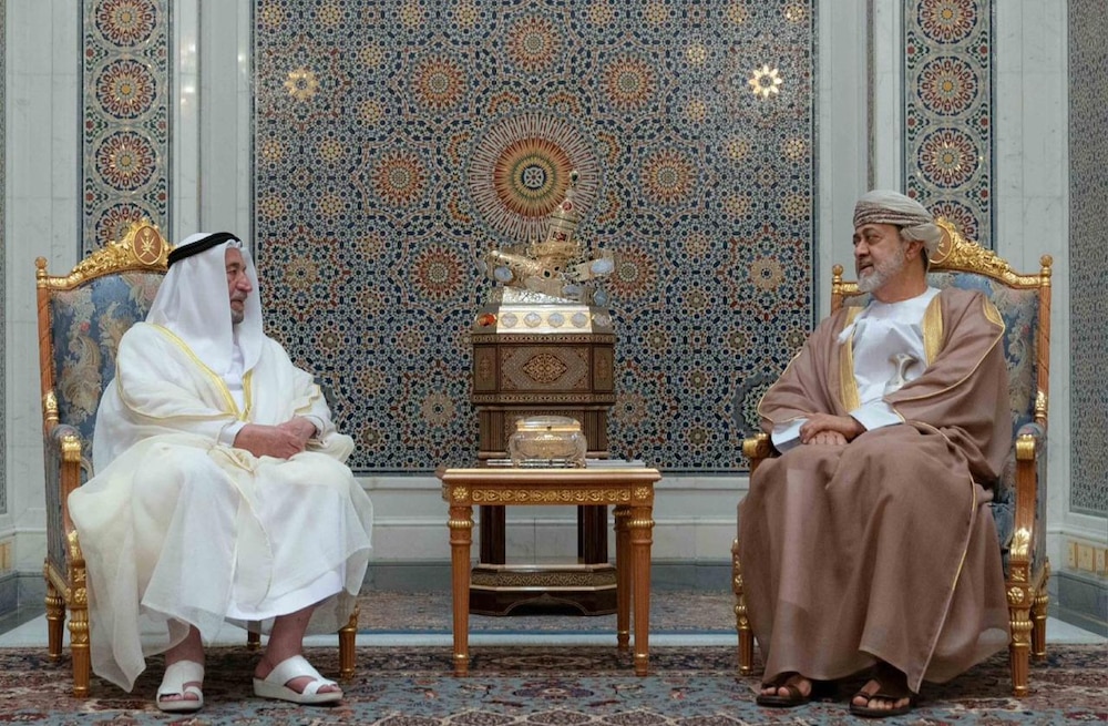 جلالة السلطان يستقبل حاكم الشارقة