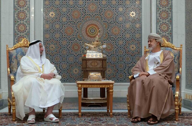 جلالة السلطان يستقبل حاكم الشارقة