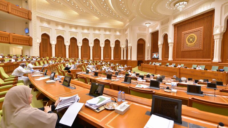 الشورى يناقش “التسريح” ويقر تقرير أسعار المؤسسات الطبية الخاصة