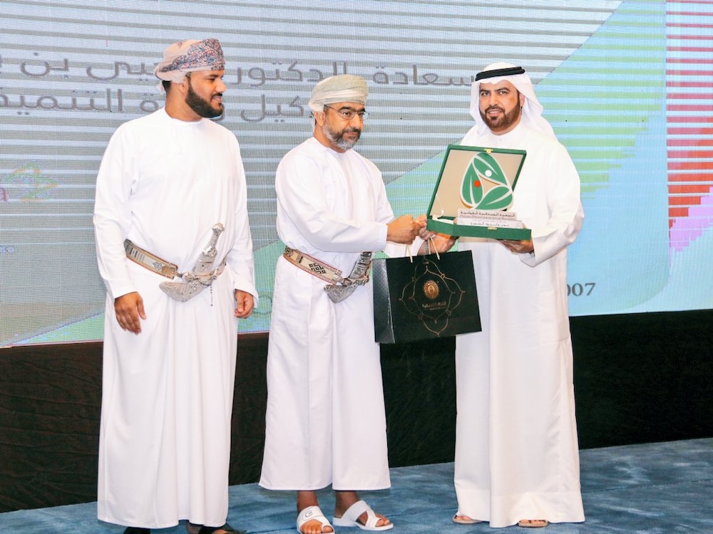 “الصيدلانية العمانية” تُنظم مؤتمرا علميا حول تطوير الأداء الصيدلاني